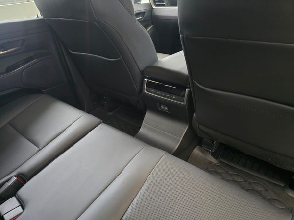 2025-Lexus-GX-35T-Overtrail image:16