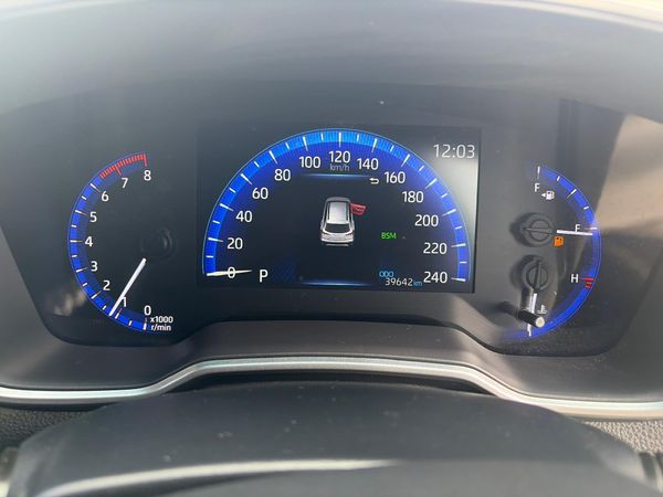 2022-Toyota-Corolla-Cross-18-XR image:9