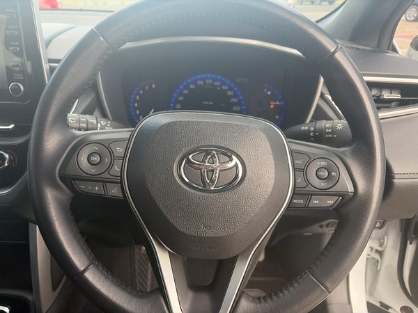 2022-Toyota-Corolla-Cross-18-XR image:11
