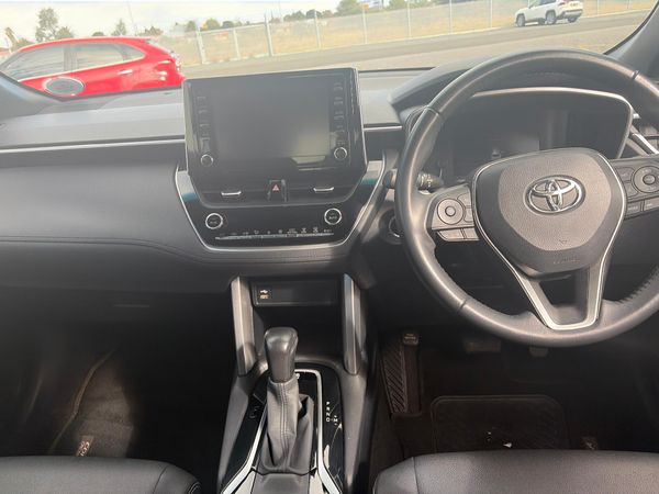 2022-Toyota-Corolla-Cross-18-XR image:5