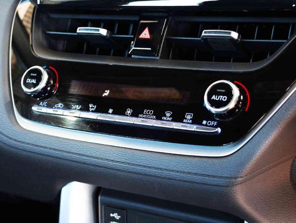 2021-Toyota-Corolla-Cross-18-XR image:21