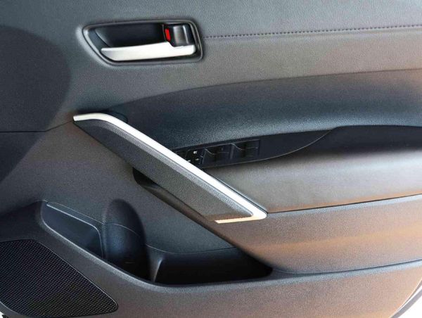 2021-Toyota-Corolla-Cross-18-XR image:24