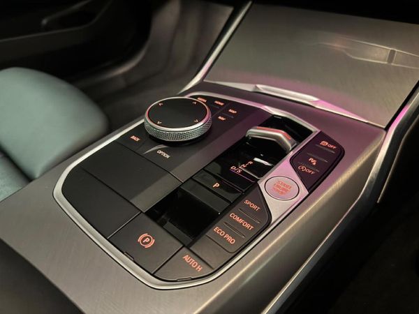 2025-BMW-3-Series-330i-M-Sport-Auto image:13