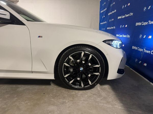 2025-BMW-3-Series-330i-M-Sport-Auto image:5