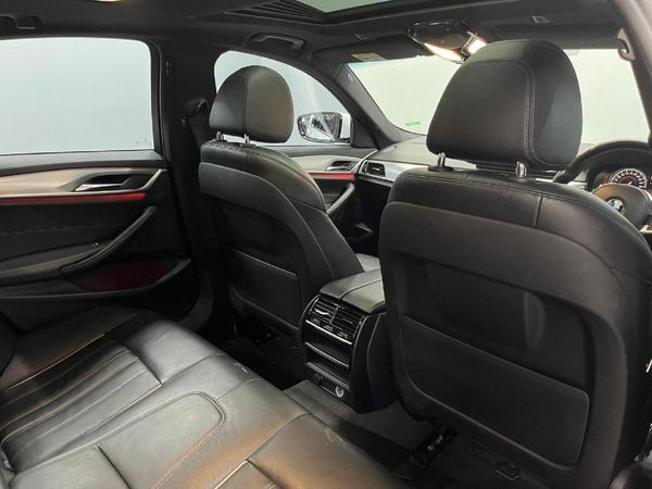 2018-BMW-5-Series-520d-M-Sport image:11