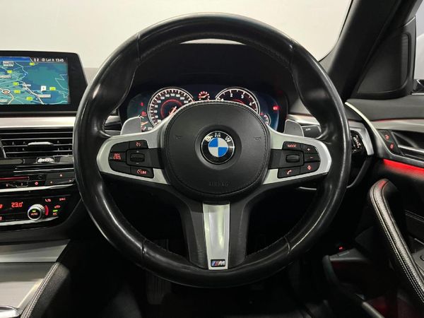 2018-BMW-5-Series-520d-M-Sport image:13