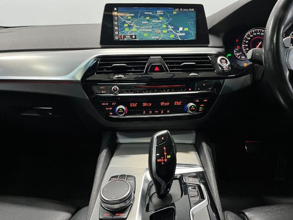 2018-BMW-5-Series-520d-M-Sport image:14
