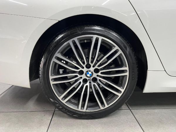 2018-BMW-5-Series-520d-M-Sport image:8