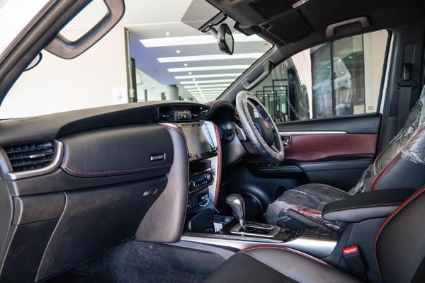 2023-Toyota-Fortuner-28-GD-6-RB-Auto image:20
