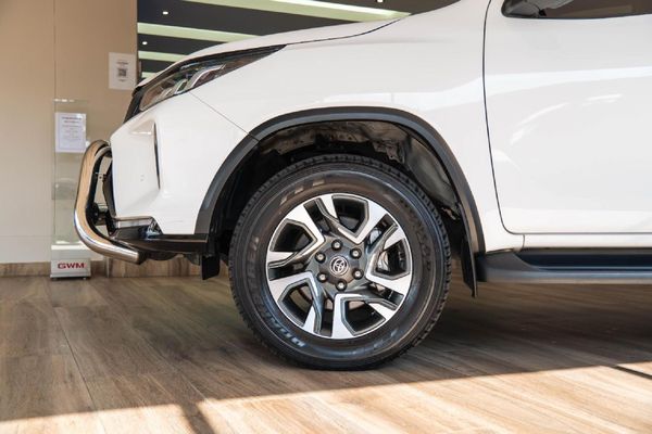 2023-Toyota-Fortuner-28-GD-6-RB-Auto image:6