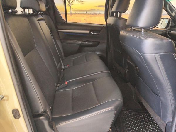 2024-Toyota-Hilux-28-GD-6-Raised-Body-Legend-Auto-Double-Cab image:12