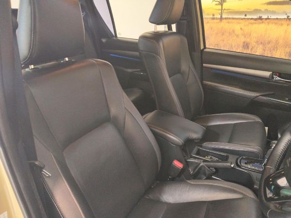 2024-Toyota-Hilux-28-GD-6-Raised-Body-Legend-Auto-Double-Cab image:13
