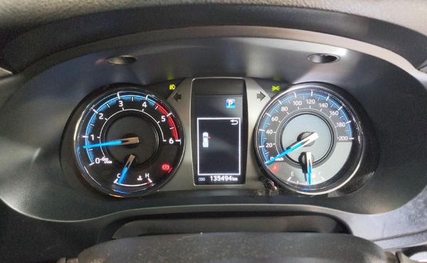 2024-Toyota-Hilux-28-GD-6-Raised-Body-Legend-Auto-Double-Cab image:15