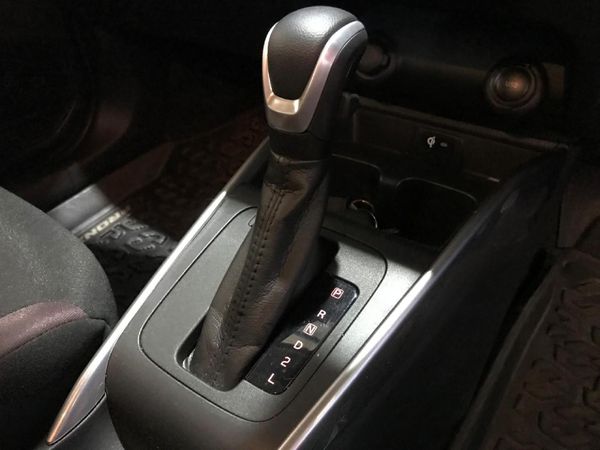 2026-Suzuki-Fronx-15-GLX-Auto image:12