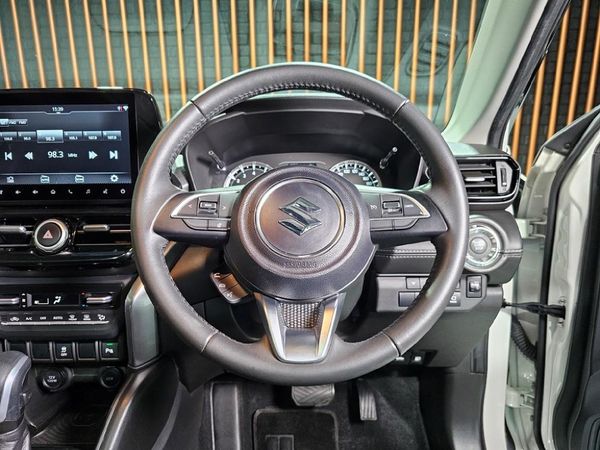 2023-Suzuki-Grand-Vitara-15-GLX-Auto image:9