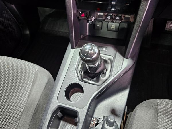 2024-Volkswagen-Amarok-20-TDI-125kW-Single-Cab image:13