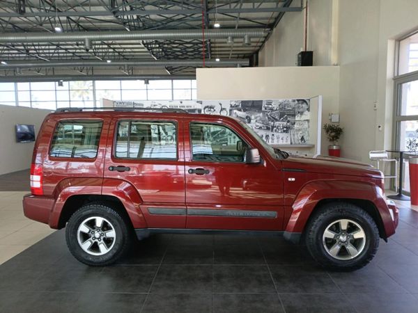 2009-Jeep-Cherokee-28-CRD-Sport-Auto image:2