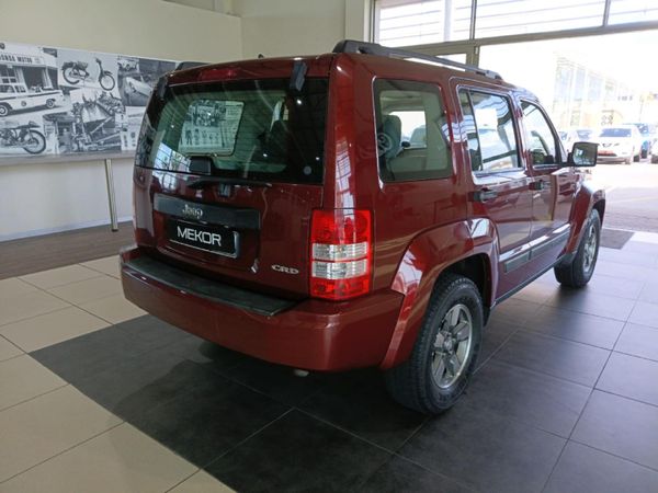 2009-Jeep-Cherokee-28-CRD-Sport-Auto image:3