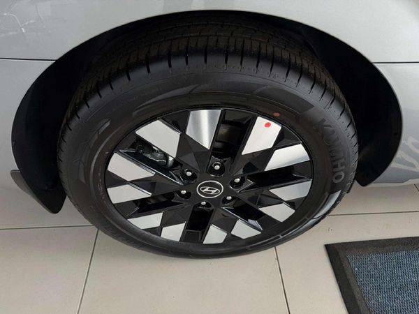 2026-Hyundai-Staria-22d-Luxury-Auto image:12