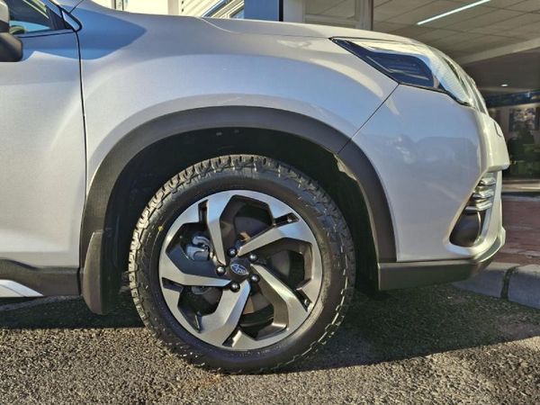 2024-Subaru-Forester-20i-S-ES-Auto image:9
