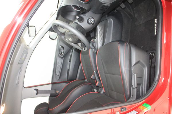 2024-Hyundai-Grand-i10-10-Motion image:12