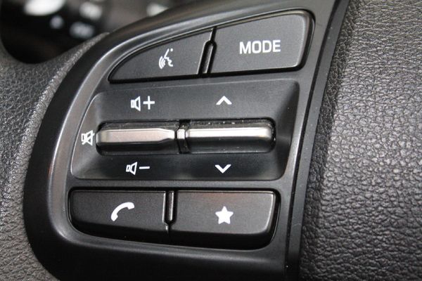2024-Hyundai-Grand-i10-10-Motion image:18