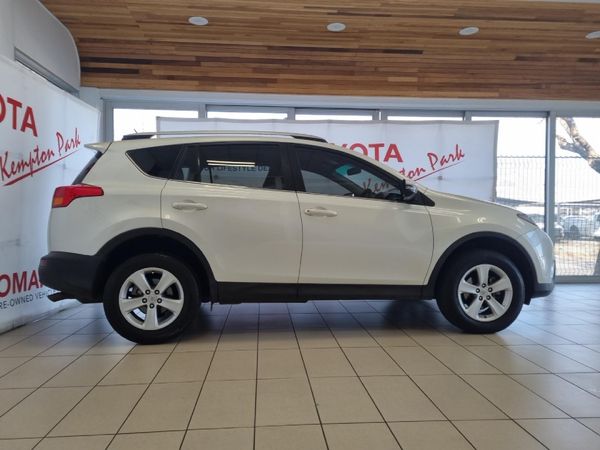 2014-Toyota-RAV4-20-GX-Auto image:2