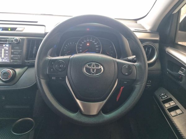 2014-Toyota-RAV4-20-GX-Auto image:7