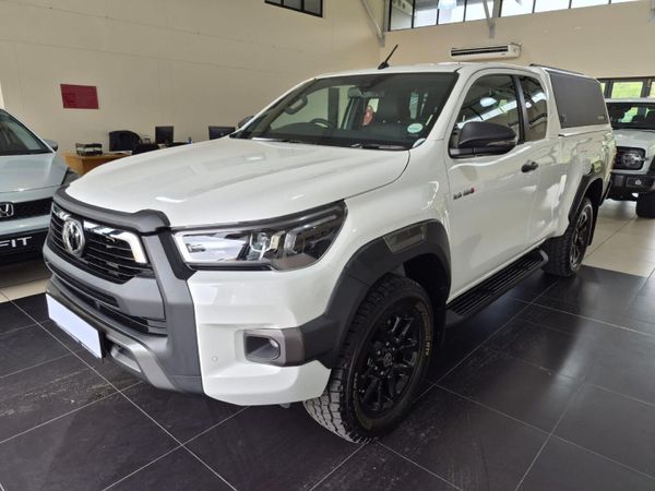 2025-Toyota-Hilux-28-GD-6-Raised-Body-Legend-Auto-Double-Cab image:2