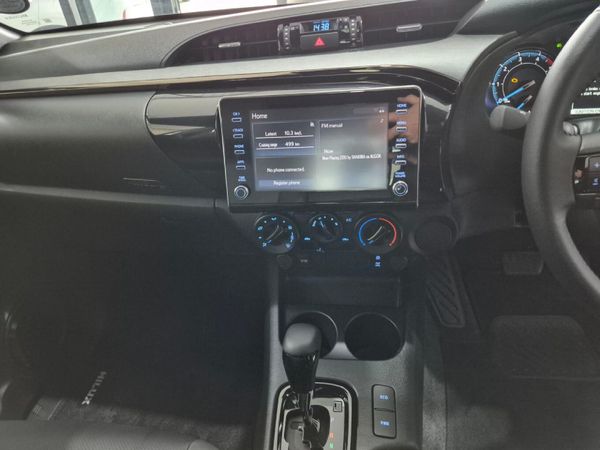 2025-Toyota-Hilux-28-GD-6-Raised-Body-Legend-Auto-Double-Cab image:8