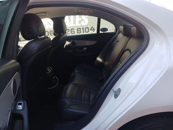 2014-Mercedes-Benz-C-Class-C-180-Auto image:11
