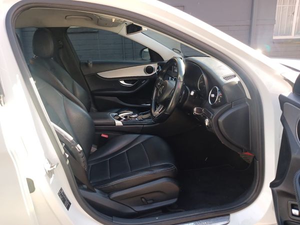 2014-Mercedes-Benz-C-Class-C-180-Auto image:8