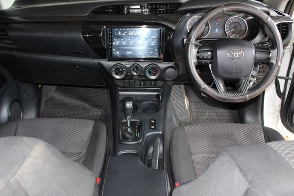 2020-Toyota-Hilux-24-GD-6-Raised-Body-SRX-Auto-Extended-Cab image:15