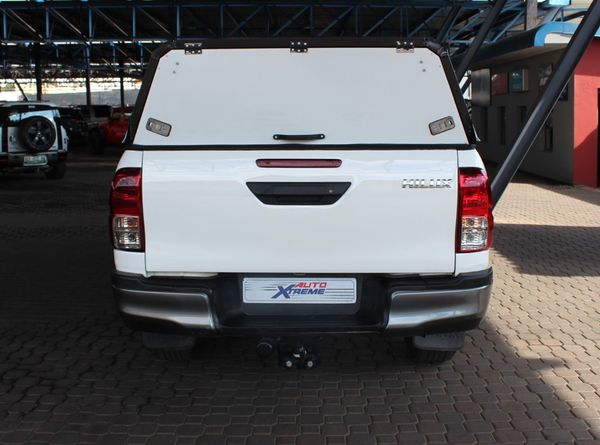2020-Toyota-Hilux-24-GD-6-Raised-Body-SRX-Auto-Extended-Cab image:5