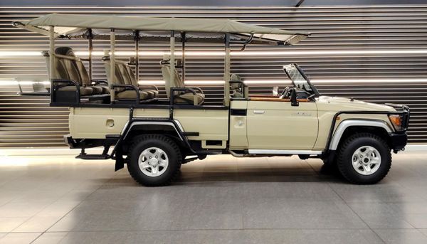 2024-Toyota-Land-Cruiser-79-42-D-Single-Cab image:23