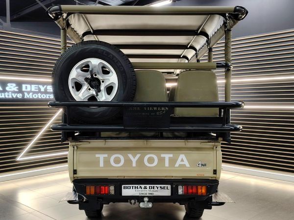2024-Toyota-Land-Cruiser-79-42-D-Single-Cab image:3