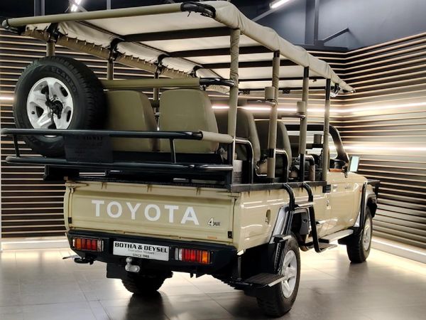 2024-Toyota-Land-Cruiser-79-42-D-Single-Cab image:5