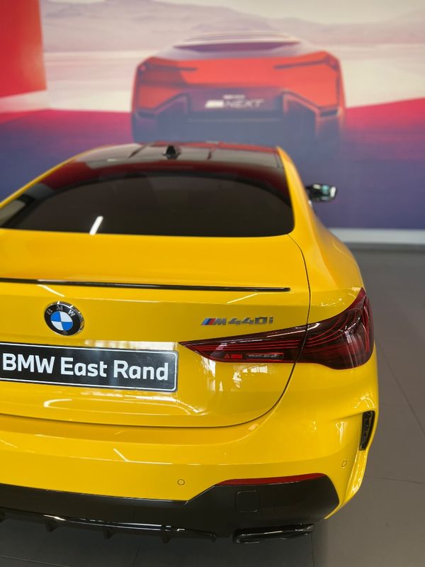 2025-BMW-4-Series-M440i-xDrive-Coupe-M-Sport-Pro-Auto image:9