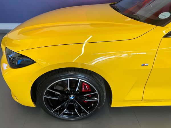 2025-BMW-4-Series-M440i-xDrive-Coupe-M-Sport-Pro-Auto image:3
