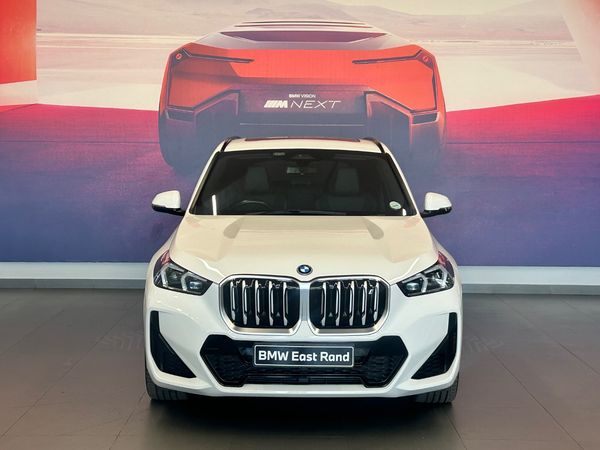 2024-BMW-iX1-xDrive-30-M-Sport image:15