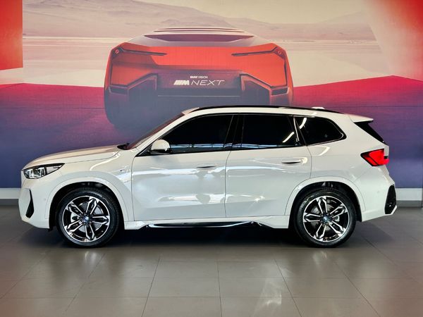 2024-BMW-iX1-xDrive-30-M-Sport image:3