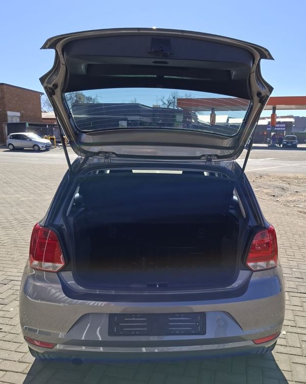 2023-Volkswagen-Polo-Vivo-14-Trendline-5-dr image:11