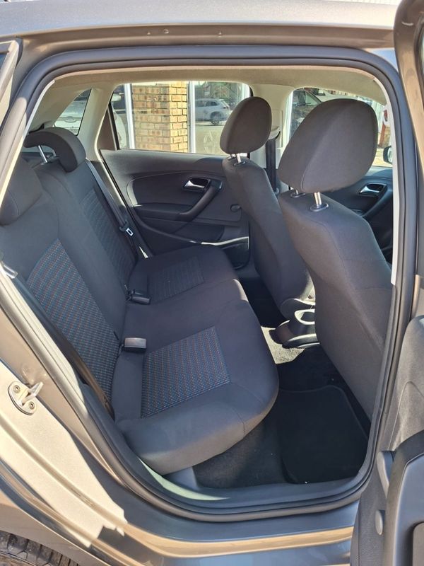 2023-Volkswagen-Polo-Vivo-14-Trendline-5-dr image:16