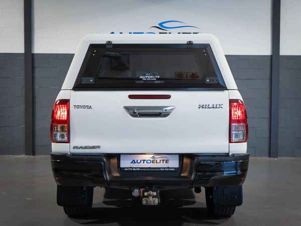 2017-Toyota-Hilux-28GD-6-Double-Cab-Raider-Black-Limited-Edition-Au image:10