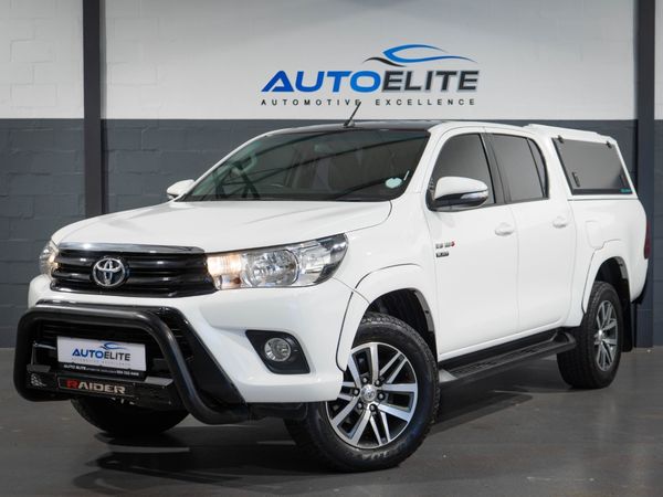 2017-Toyota-Hilux-28GD-6-Double-Cab-Raider-Black-Limited-Edition-Au image:3