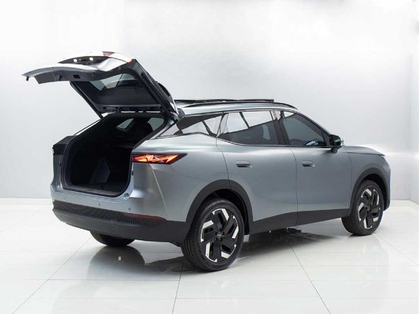 2026-Omoda-C7-16T-Elegance image:5