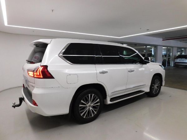 2020-Lexus-LX-45-TD-V8 image:2