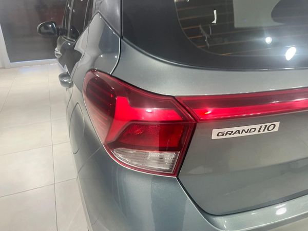 2024-Hyundai-Grand-i10-12-Motion-Auto image:9