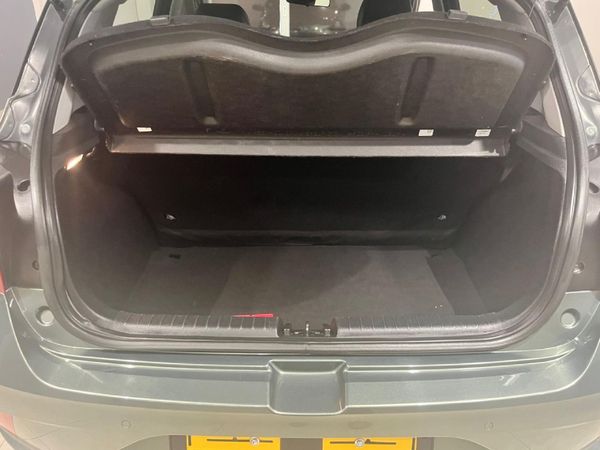 2024-Hyundai-Grand-i10-12-Motion-Auto image:6