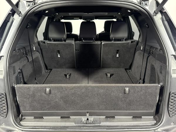 2019-Land-Rover-Discovery-30-TD6-SE image:15